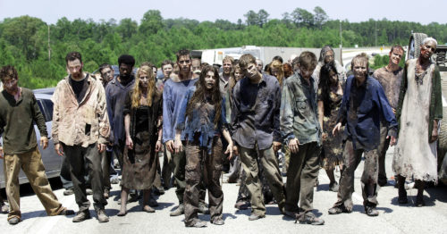 Walking_dead_what_lies_ahead_zombie_herd